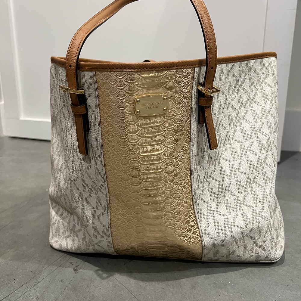 Michael Kors White and Gold Patterned Tote